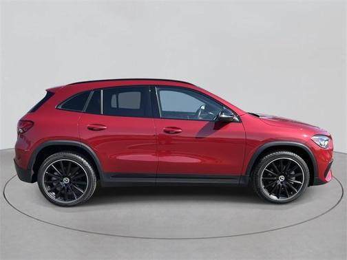 2021 Mercedes-Benz GLA 250 Base 4MATIC