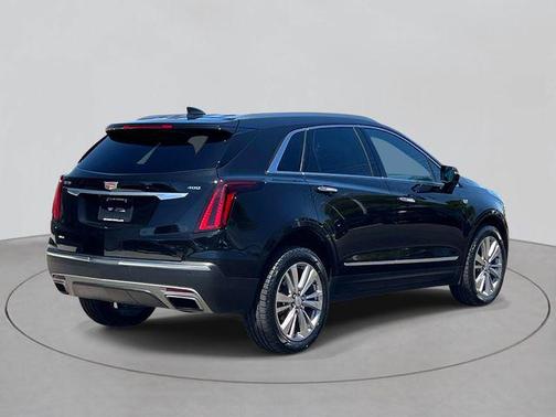 Stellar Black Metallic 2024 Cadillac XT5 Premium Luxury