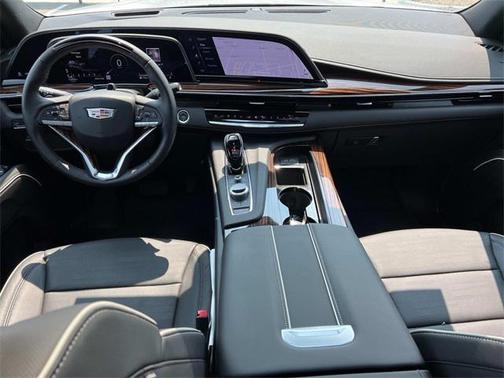 2024 Cadillac Escalade ESV Premium Luxury