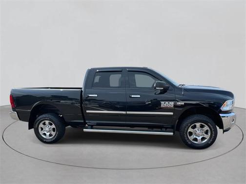 2017 RAM 2500 Big Horn Crew Cab 4x4 6'4' Box