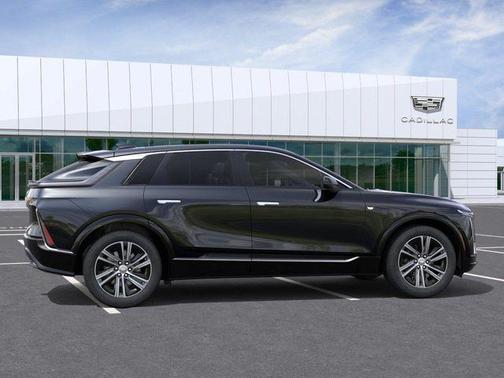 Stellar Black Metallic 2026 Cadillac LYRIQ Luxury