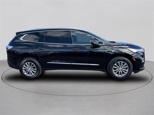 2023 Buick Enclave Essence FWD