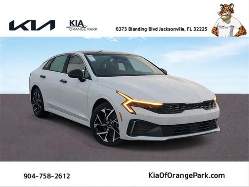 2025 Kia K5 EX