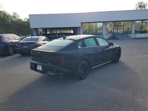 2025 Kia K4 GT-Line Turbo