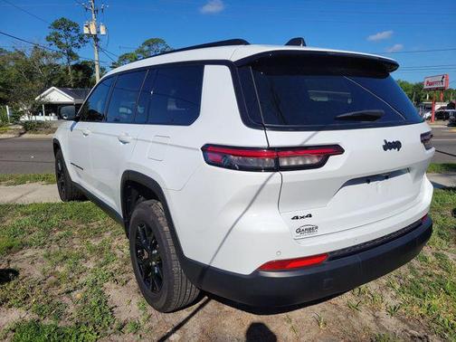 Bright White Clearcoat 2024 Jeep Grand Cherokee L Altitude