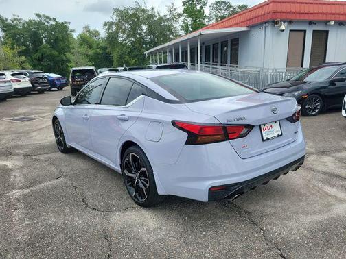 Gray Sky Pearl 2024 Nissan Altima SR Intelligent AWD