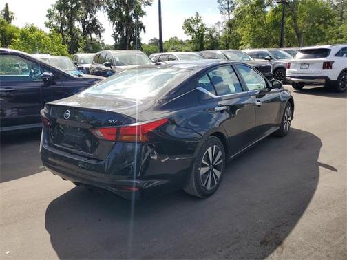 2022 Nissan Altima 2.5 SV