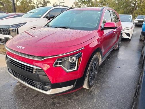 2023 Kia Niro SX