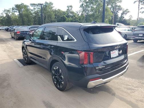 2025 Kia Sorento SX