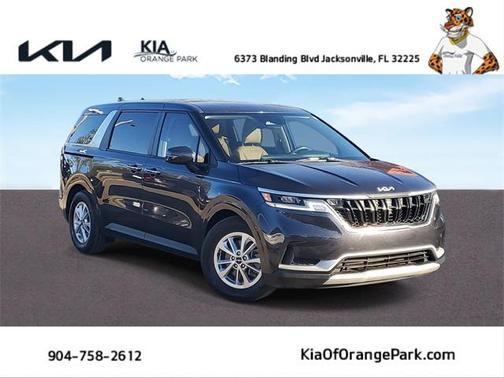 2023 Kia Carnival LX