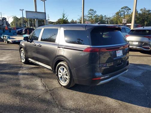 2023 Kia Carnival LX