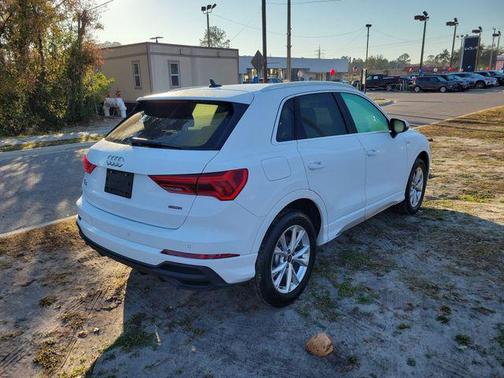 2024 Audi Q3 Premium 45 TFSI S line quattro Tiptronic