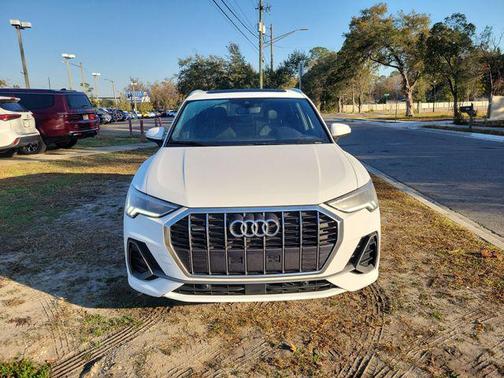 2024 Audi Q3 Premium 45 TFSI S line quattro Tiptronic