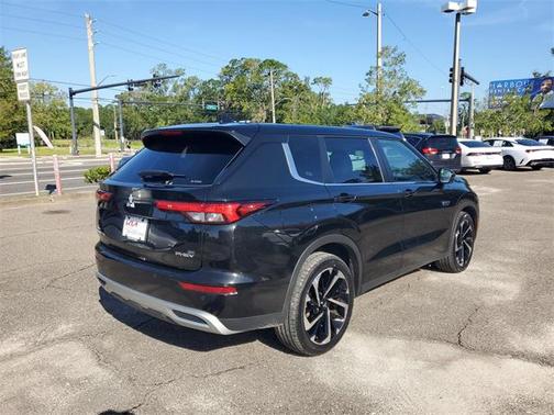 2023 Mitsubishi Outlander PHEV SE S-AWC