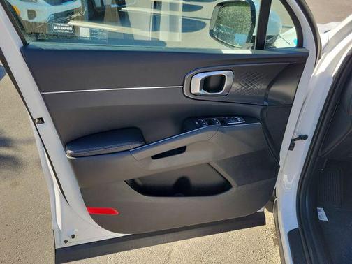 Glacial White Pearl 2026 Kia Sorento LX