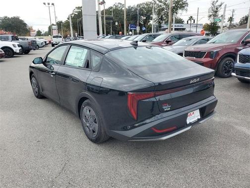 2025 Kia K4 LX