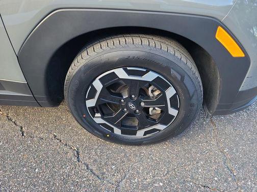 2025 Hyundai SANTA FE SE