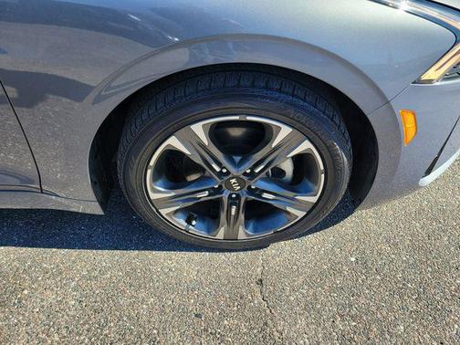 2021 Kia K5 EX
