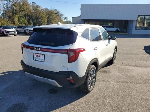 2025 Kia Seltos LX