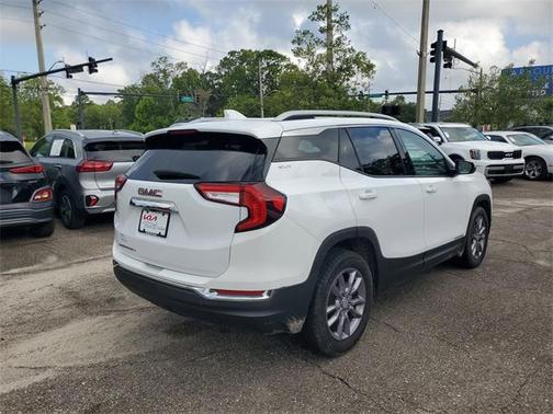 2023 GMC Terrain SLT