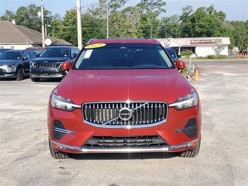 2023 Volvo XC60 B5 Plus Bright Theme