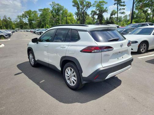 Wind Chill Pearl 2026 Toyota Corolla Cross LE