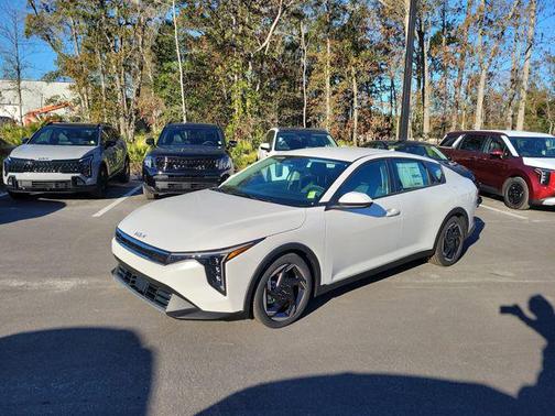2025 Kia K4 EX