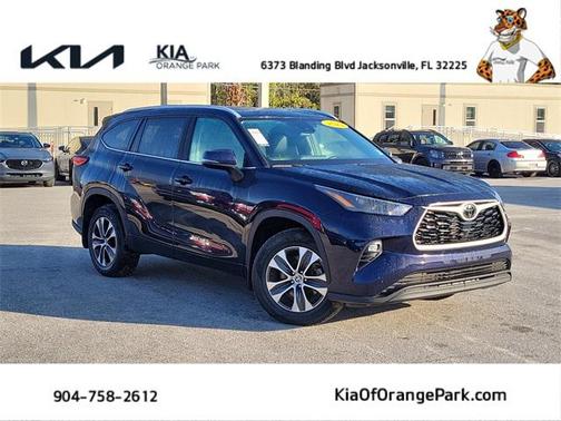 2023 Toyota Highlander XLE