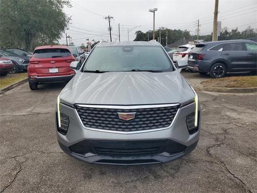 2024 Cadillac XT4 Premium Luxury