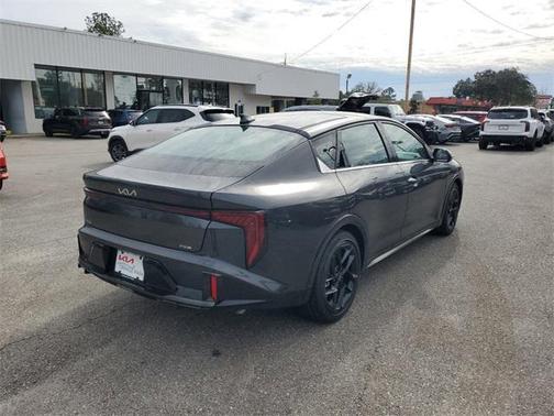 2025 Kia K4 GT-Line Turbo