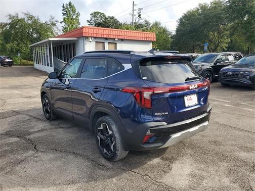 2024 Kia Seltos EX
