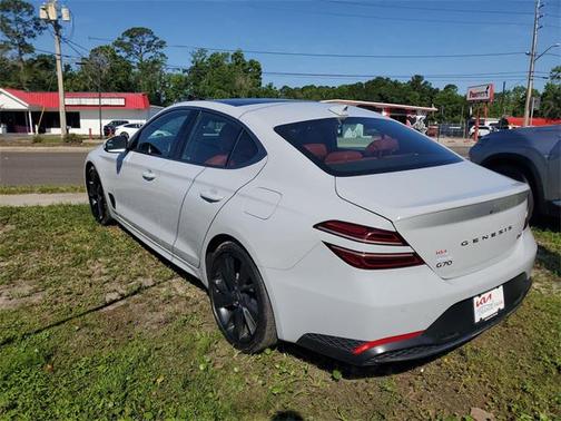 2023 Genesis G70 2.0T AWD