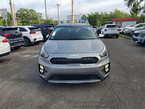2022 Kia Niro LX