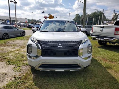 2023 Mitsubishi Outlander SE 2.5 2WD