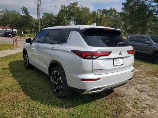 2023 Mitsubishi Outlander SE 2.5 2WD