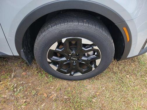 Wolf Gray 2025 Kia Sorento S