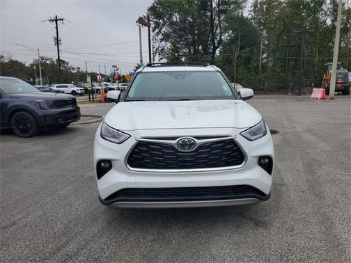 2022 Toyota Highlander Platinum