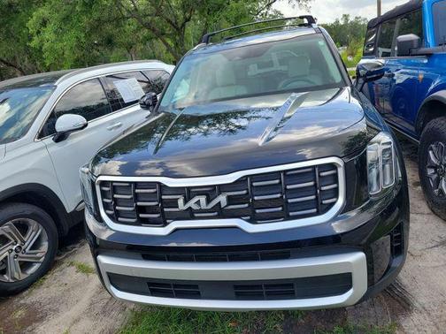 Ebony Black 2025 Kia Telluride S