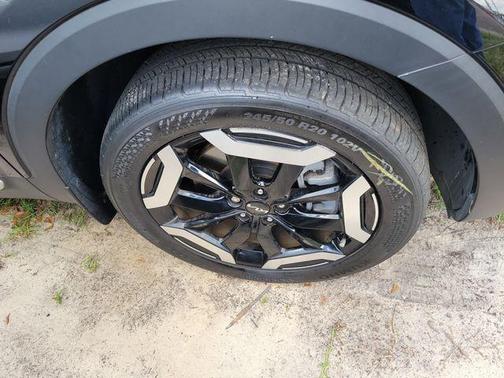 Ebony Black 2025 Kia Telluride S
