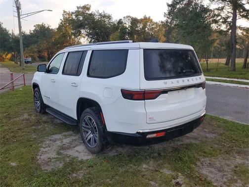 2024 Jeep Wagoneer Series II 4x2