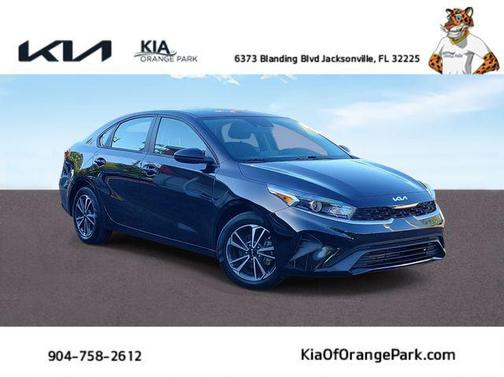 Aurora Black 2024 Kia Forte LXS
