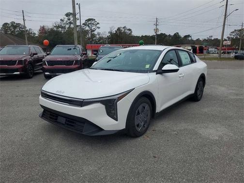 2025 Kia K4 LX