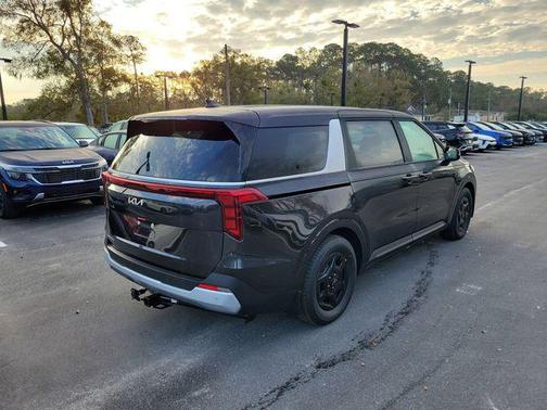 2026 Kia Carnival LXS