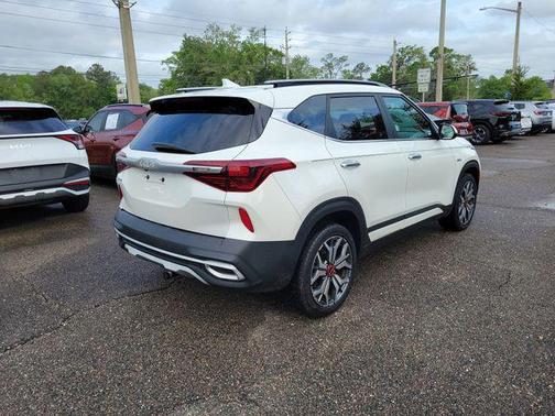 2023 Kia Seltos SX Turbo