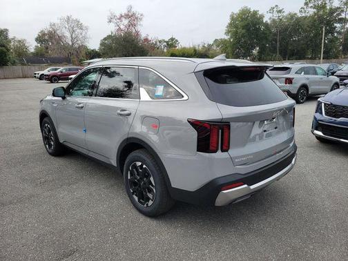 Wolf Gray 2026 Kia Sorento S