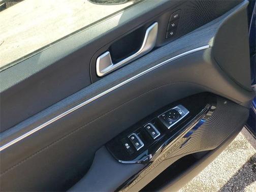 2025 Kia K5 EX