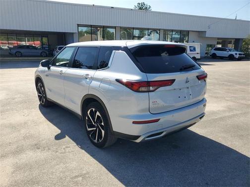 2023 Mitsubishi Outlander PHEV SE S-AWC