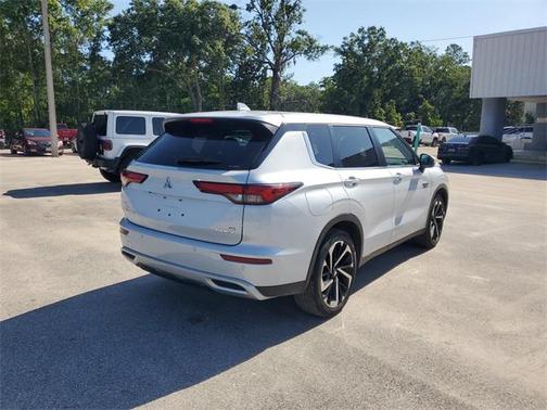 2023 Mitsubishi Outlander PHEV SE S-AWC