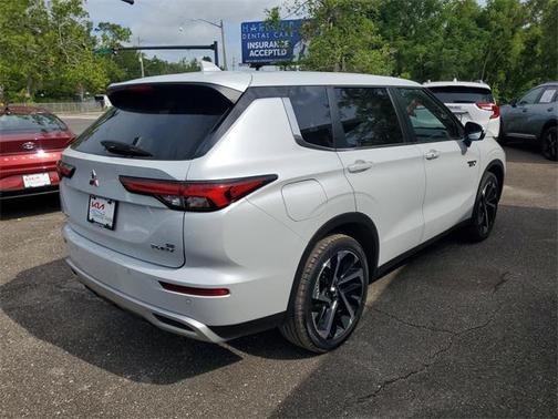2023 Mitsubishi Outlander PHEV SE S-AWC