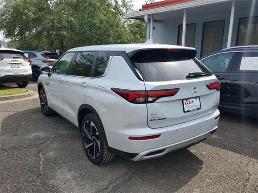2023 Mitsubishi Outlander PHEV SE S-AWC